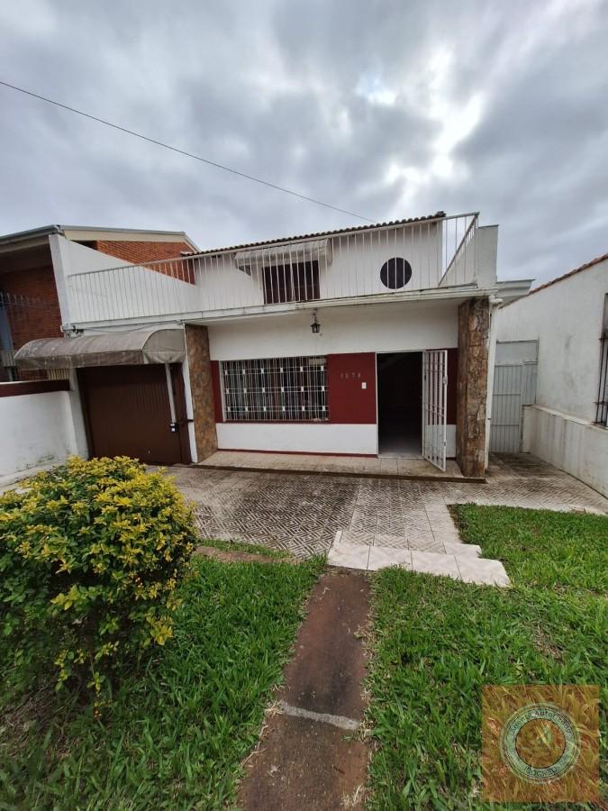 Casa, 3 quartos, 242 m² - Foto 1